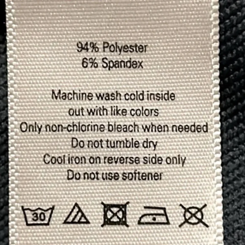 ALO Yoga Cool Fit Full Zip Jacket The Stanley Hotel Gray White Size Medium